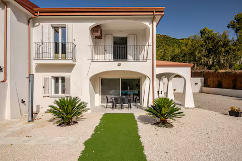 fronte casa